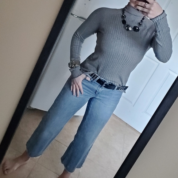 ZARA Grey Stretchy Ribbed Knit Lettuce Hem Casual Classic Basic Turtleneck - Picture 6 of 16